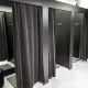 numai-eu-am-probleme-cu-cabinele-de-proba