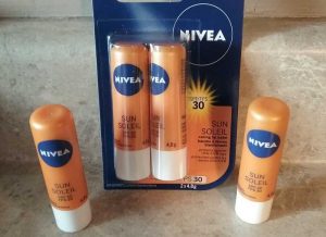 Nivea-SunProtect-Lipbalm-SPF-30-review