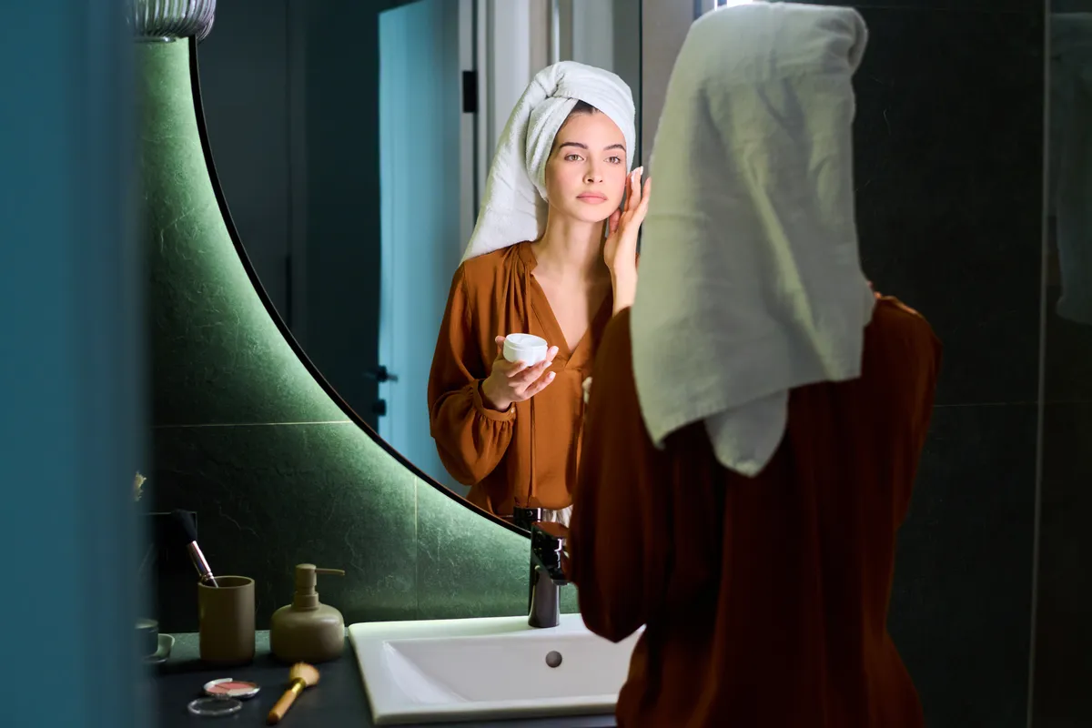 rutina-de-seara-de-10-minute-care-iti-transforma-pielea3