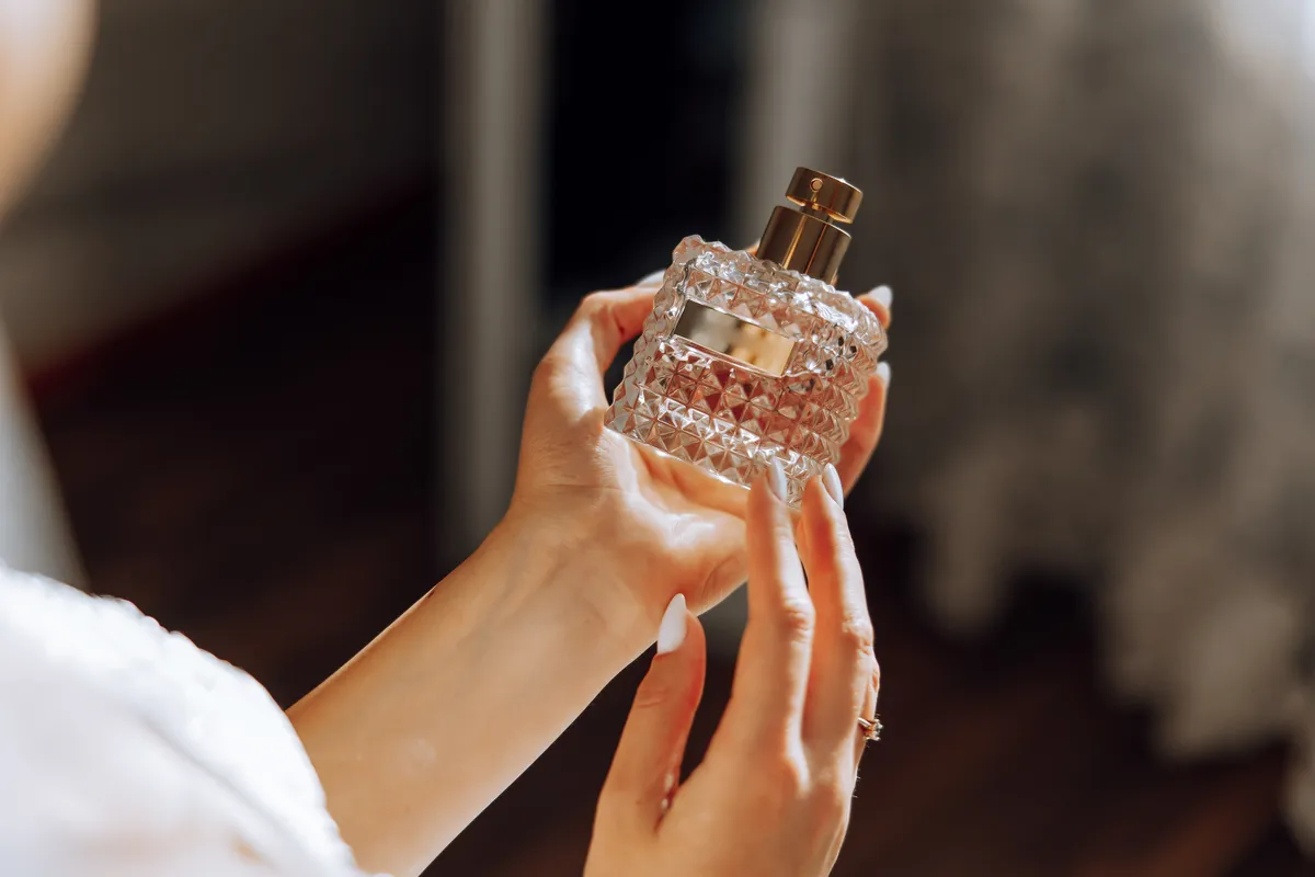 cum-alegi-un-parfum-care-chiar-ti-se-potriveste3