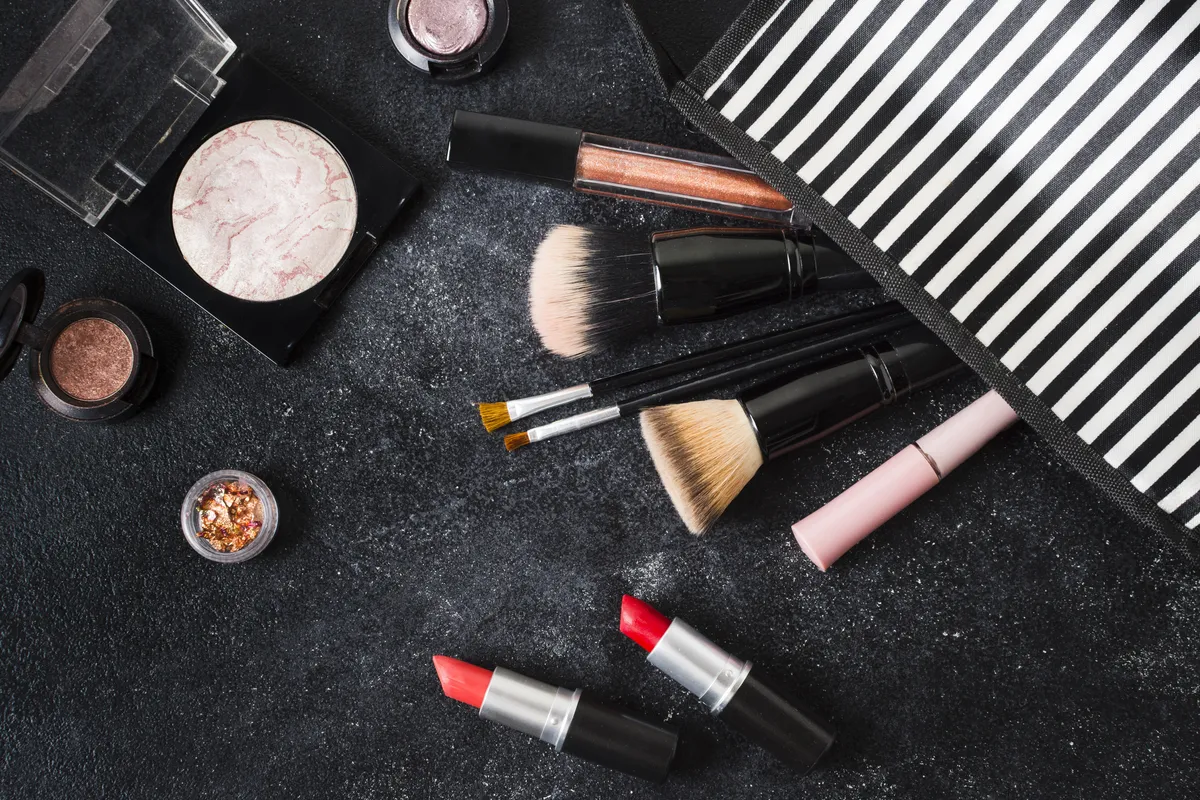 cum-citesti-data-de-expirare-a-cosmeticelor1