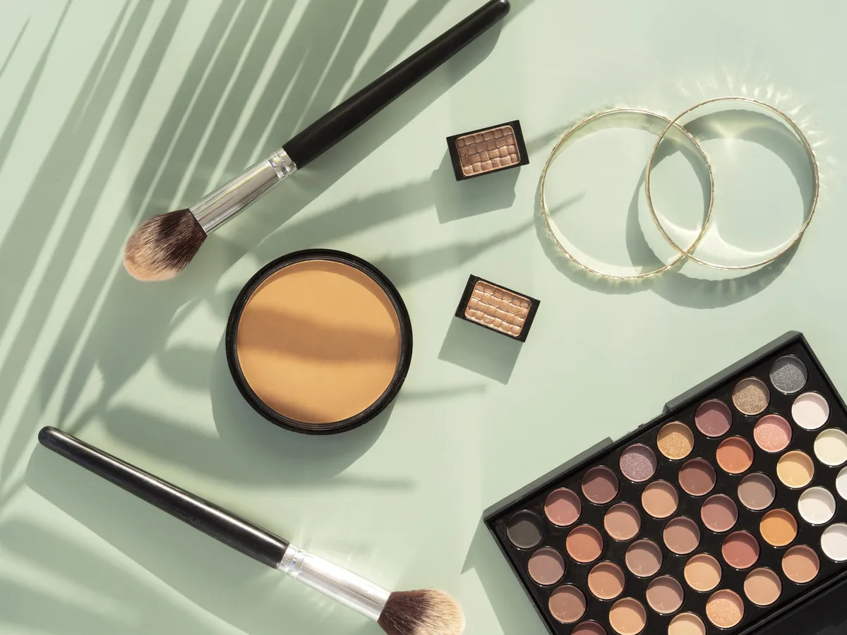 cum-citesti-data-de-expirare-a-cosmeticelor2